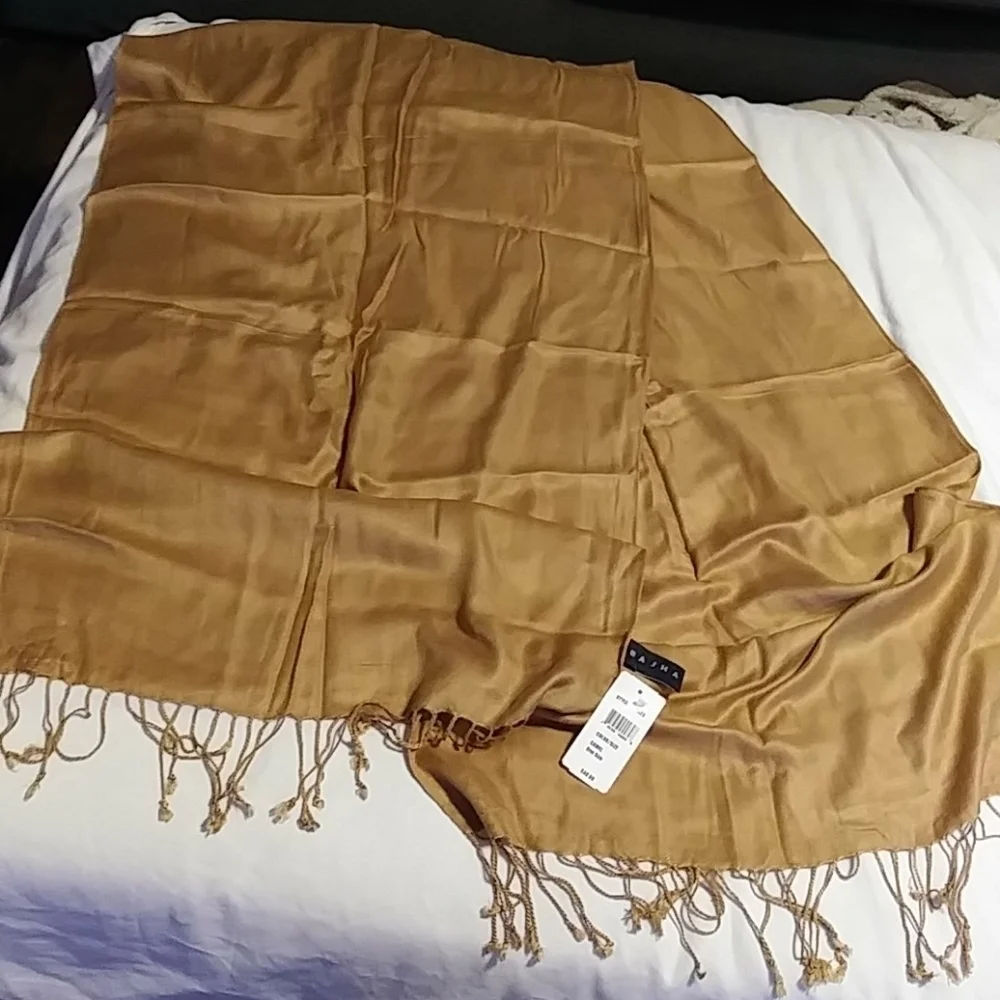 NWT Basha scarf